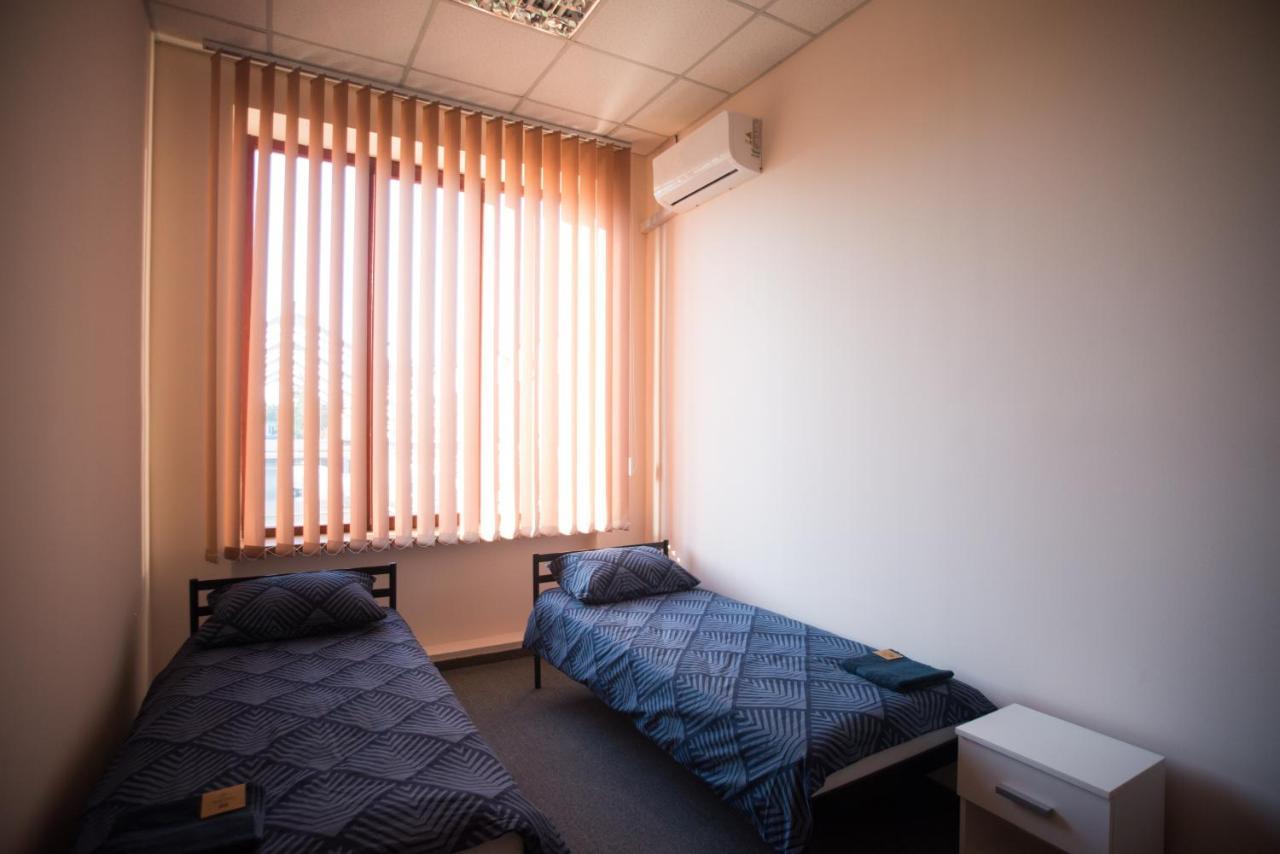 Si-Yo Hostel Uzjhorod Eksteriør billede