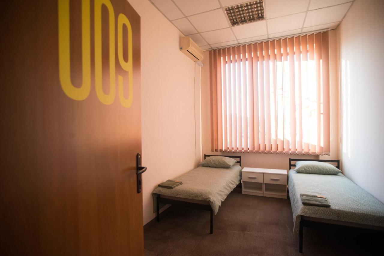 Si-Yo Hostel Uzjhorod Eksteriør billede