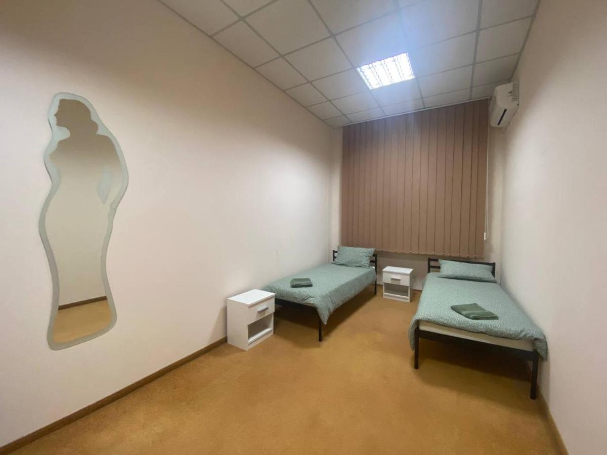 Si-Yo Hostel Uzjhorod Eksteriør billede