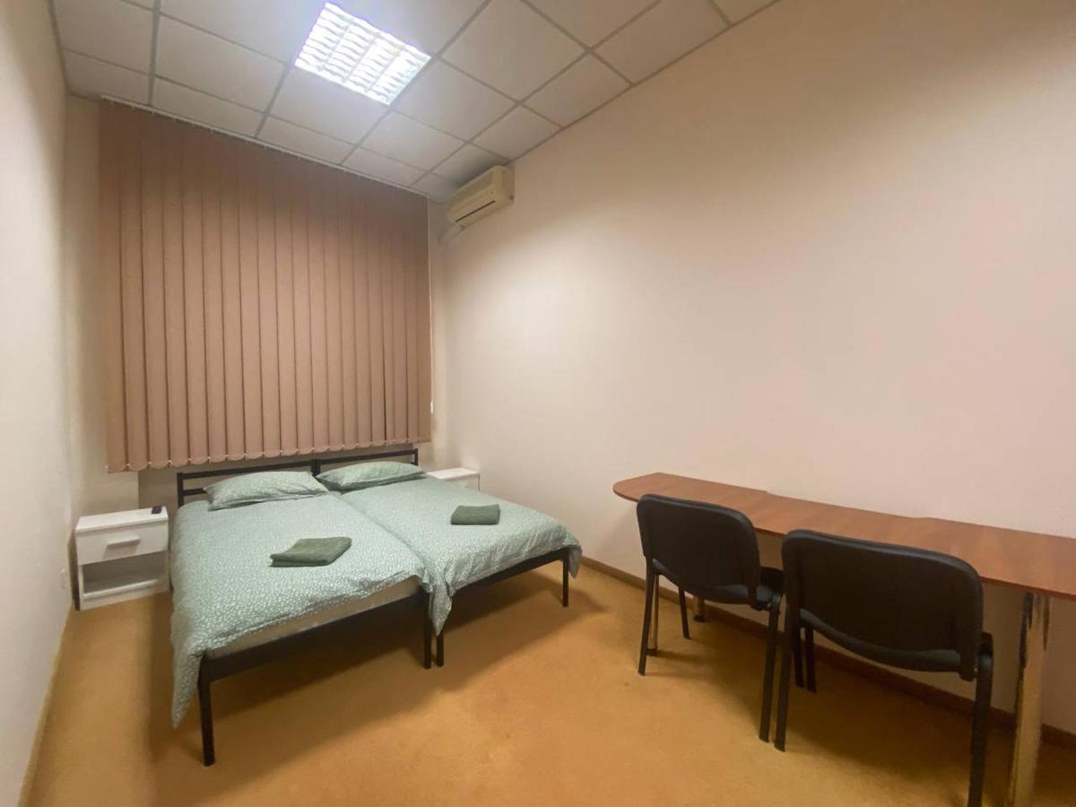 Si-Yo Hostel Uzjhorod Eksteriør billede