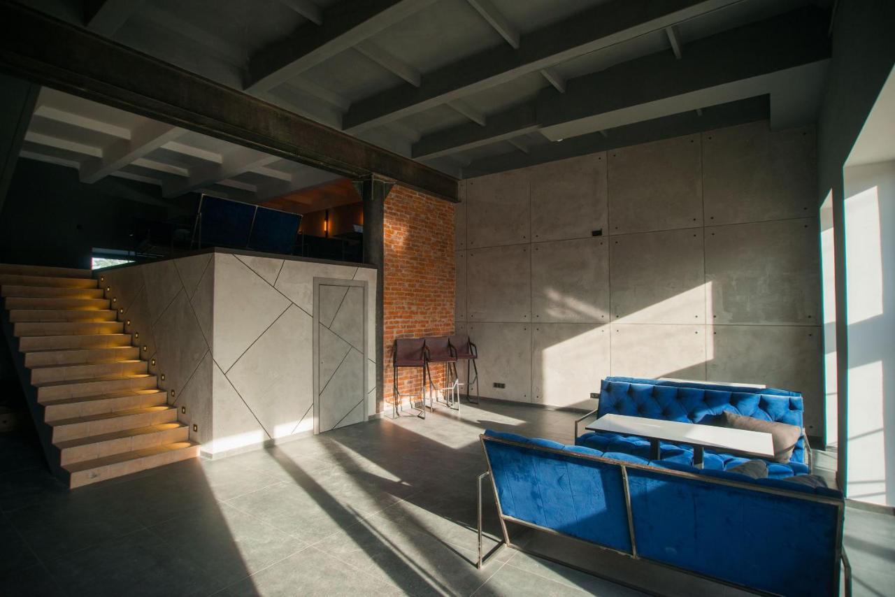 Si-Yo Hostel Uzjhorod Eksteriør billede