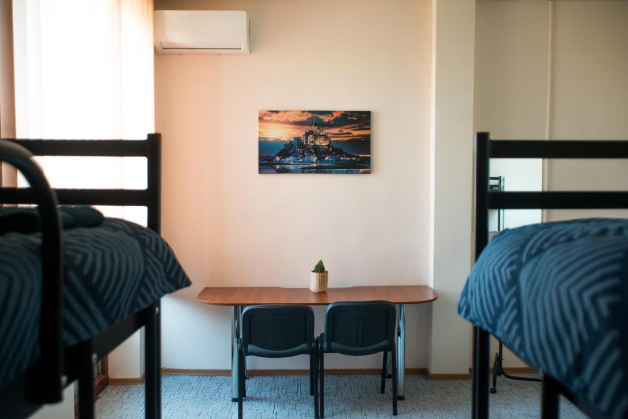 Si-Yo Hostel Uzjhorod Eksteriør billede