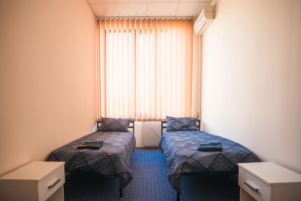 Si-Yo Hostel Uzjhorod Eksteriør billede