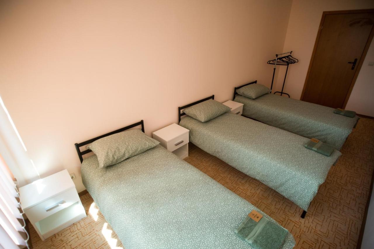 Si-Yo Hostel Uzjhorod Eksteriør billede