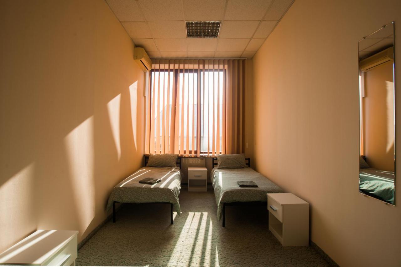 Si-Yo Hostel Uzjhorod Eksteriør billede