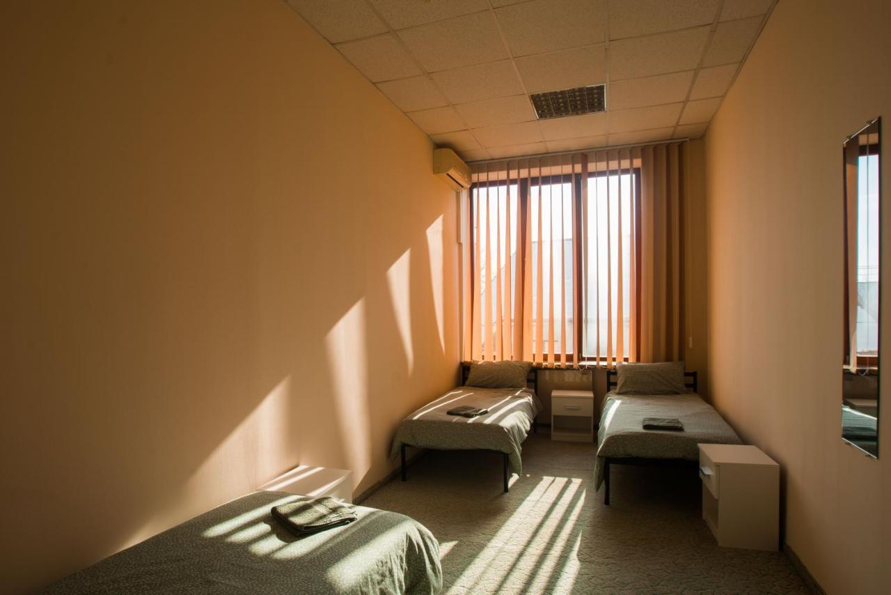 Si-Yo Hostel Uzjhorod Eksteriør billede