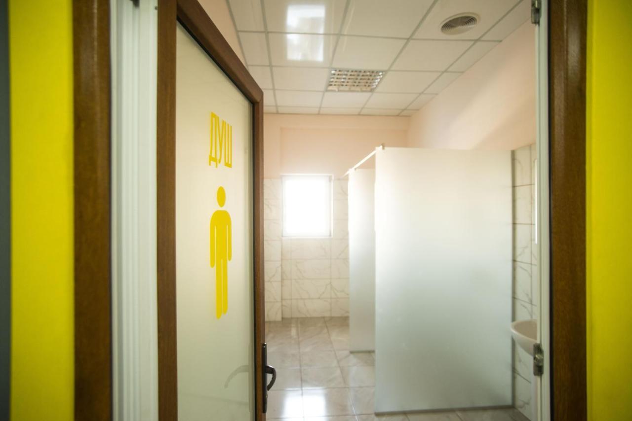Si-Yo Hostel Uzjhorod Eksteriør billede