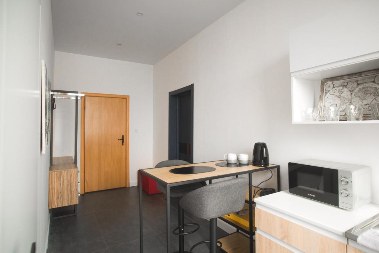 Si-Yo Hostel Uzjhorod Eksteriør billede