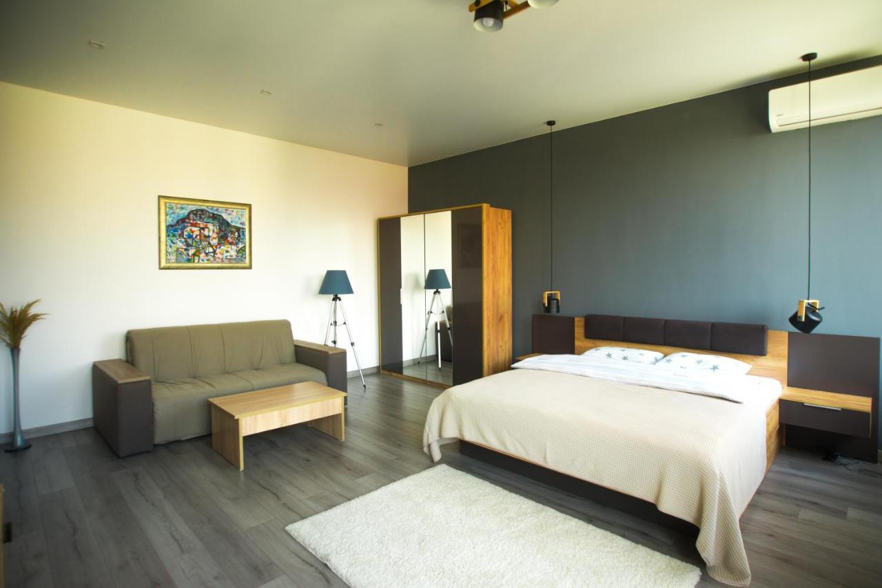 Si-Yo Hostel Uzjhorod Eksteriør billede